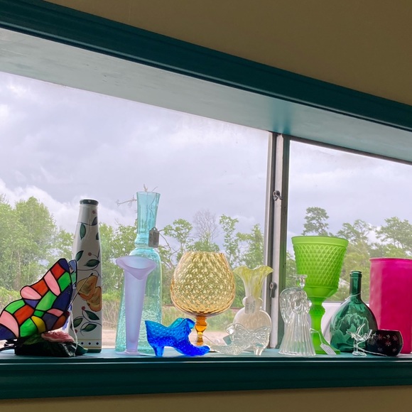 Like this listing to know when I go live for vintage home!!♥️♥️ - Picture 2 of 2